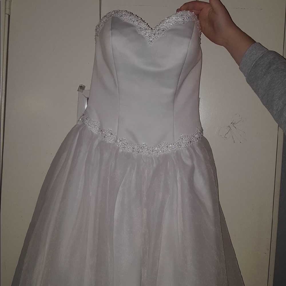 White quince/ wedding dress